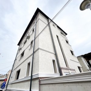 SUPER OCAZIE SE VIND 3 APRTAMENTE DE LUX IN VILA ZONA PARC CAROL COSBUC