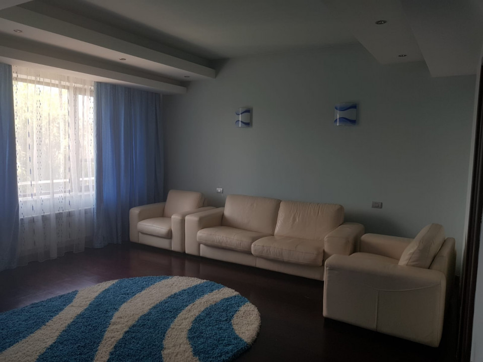  OCAZIE, VAND VILA  DE LUX 860 MP UTILI SI 1230 MP TEREN LANGA LACUL CERNICA 