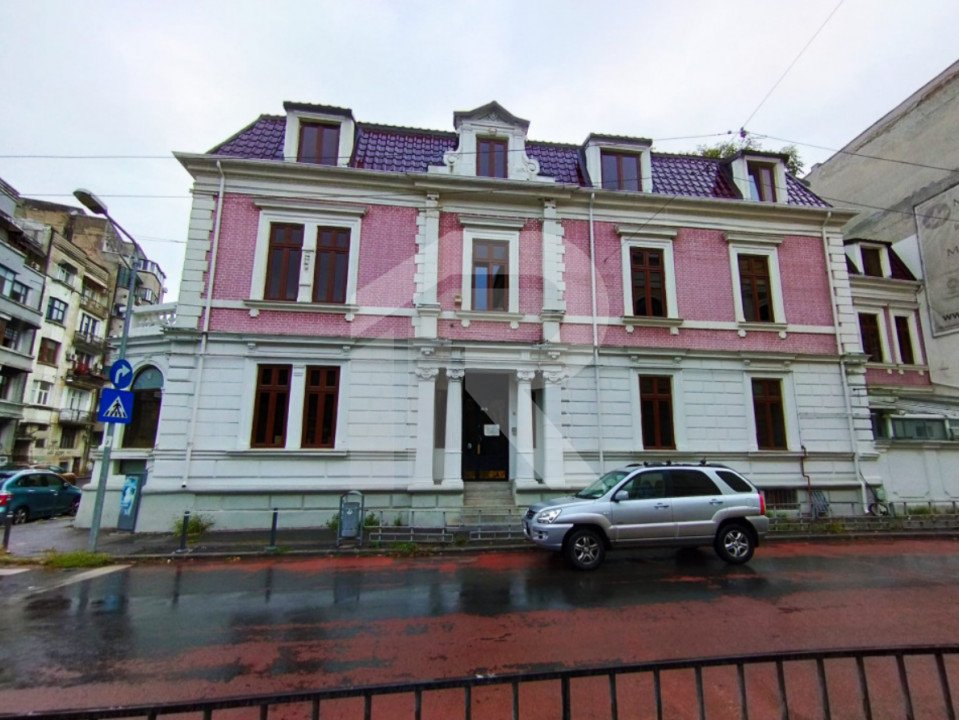 OCAZIE VILA 425MP INTERBELICA RENOVATA UNIRII INCHIRIATA 5 ANI CU 4500 EURO/LUNA