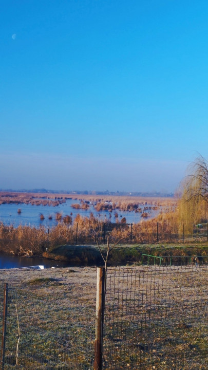 Vand teren intravilan 4000MP cu  dechidere la Delta Neajlovului, Comana GR