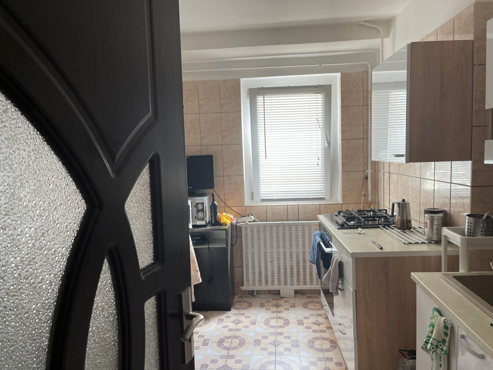 SE VINDE APARTAMENT RENOVAT 3 CAMERE DECOMANDAT IN Liberty-Sebastian 