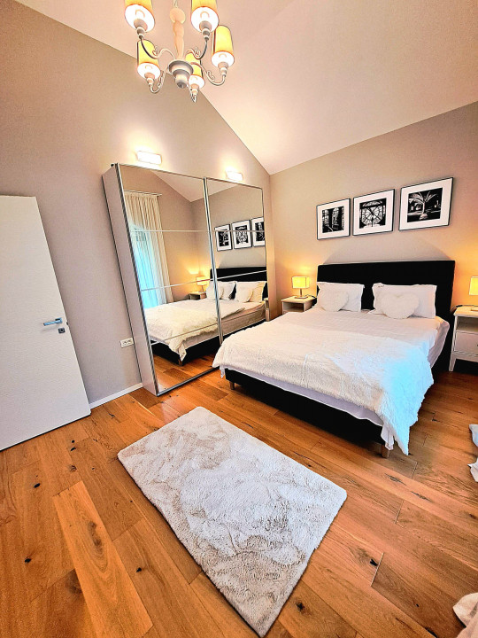 VAND PENTHOUSE 280 MP IN VILA + GARAJ LUX IN SINAIA PH COTA 1400