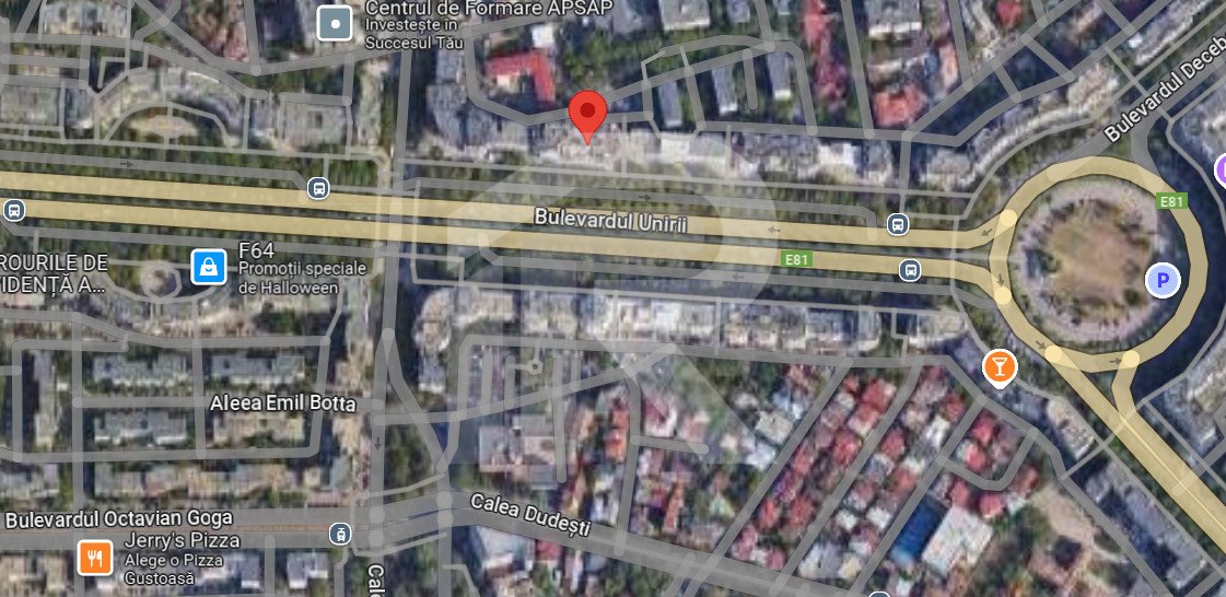 Vând Spațiu pe bd. Unirii stradal, spatiu pretabil club, bar sau clinica