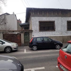 Casă centrală, singur curte - Cosbuc, Casa Poporului, Parcul Carol, 468 mp
