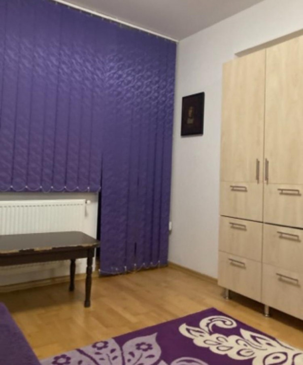 Vand apartament 2 camere decomandat, Sinaia, langa Hotel  Mara, OCAZIE