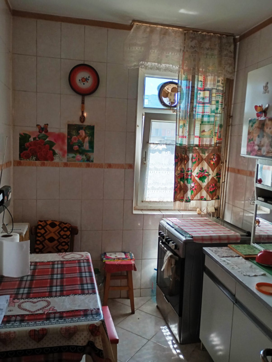 Megaocazie apartament 2 camere decomandat, etaj.8/10 – vizavi de Bucur Obor