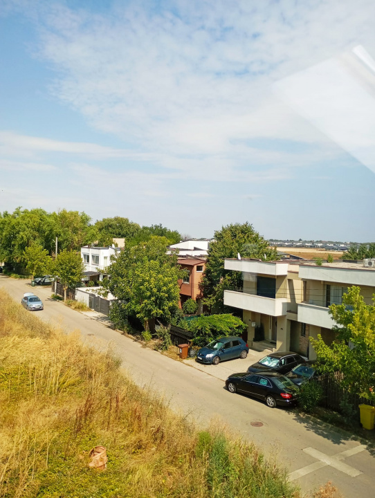 Vila Tunari str. Paris, 5 camere, curte 300  mp, 400 mp construiti