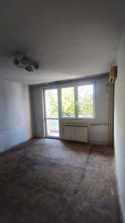 De vanzare, CEL MAI BUN PRET, 3 camere Dr Taberei , de renovat Preț: 92500€