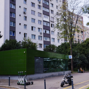 De vanzare, CEL MAI BUN PRET, 3 camere Dr Taberei , de renovat Preț: 92500€
