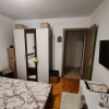 Apartament 4 camere, 2 bai. Blocul este din 1986 parter strada Soldat Croitoru V