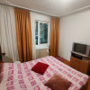 Apartament 4 camere, 2 bai. Blocul este din 1986 parter strada Soldat Croitoru V