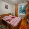 Apartament 4 camere, 2 bai. Blocul este din 1986 parter strada Soldat Croitoru V