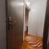 Apartament 4 camere, 2 bai. Blocul este din 1986 parter strada Soldat Croitoru V