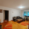 Apartament 4 camere, 2 bai. Blocul este din 1986 parter strada Soldat Croitoru V