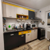Apartament 4 camere, 2 bai. Blocul este din 1986 parter strada Soldat Croitoru V