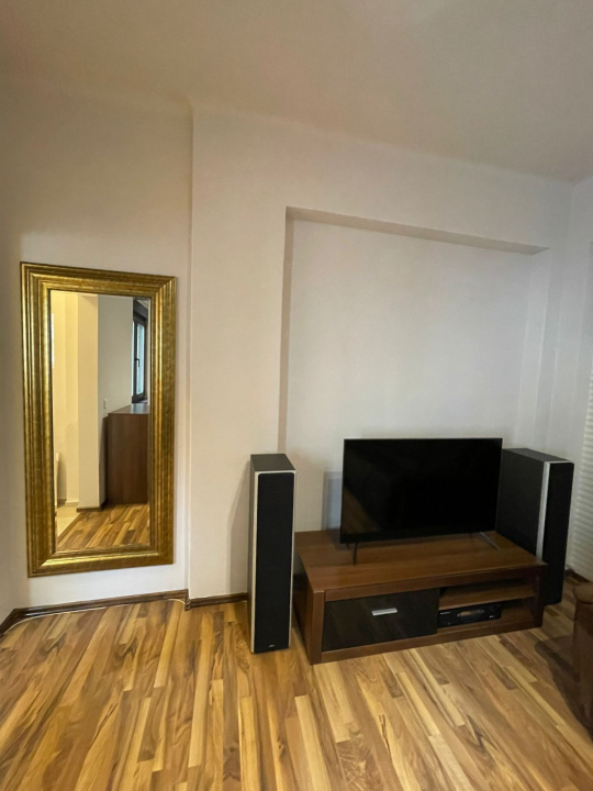 Apartament 3 camere Unirii – ideal pentru locuință sau B&B