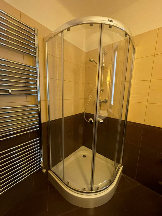 Apartament 3 camere Unirii – ideal pentru locuință sau B&B