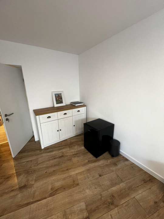 Vanzare vila 5 camere in zona Mariott. Inchiriata cu 1800 de euro lunar.