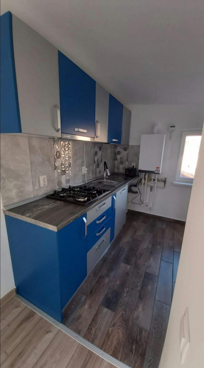 Închiriez camere cu baie proprie – zonă centrală, Moșilor