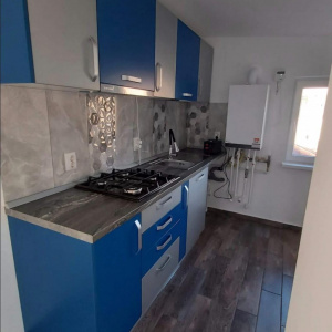 Închiriez camere cu baie proprie – zonă centrală, Moșilor