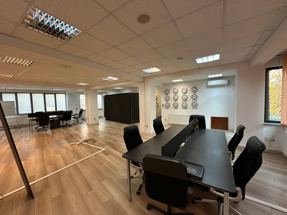 Vă propunem spre vânzare o clădire de birouri situată în zona Cotroceni