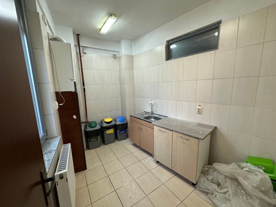 Vă propunem spre vânzare o clădire de birouri situată în zona Cotroceni