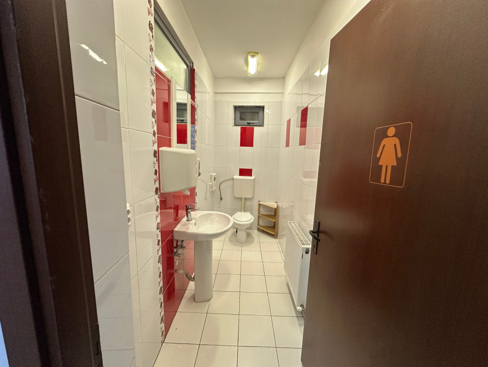 Vă propunem spre vânzare o clădire de birouri situată în Cotroceni