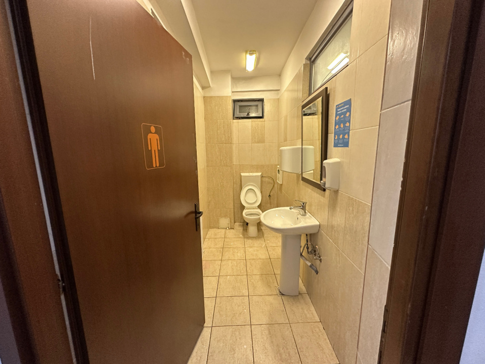 Vă propunem spre vânzare o clădire de birouri situată în Cotroceni