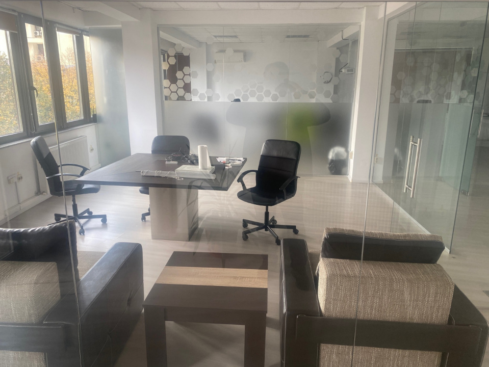 Vă propunem spre vânzare o clădire de birouri situată în Cotroceni