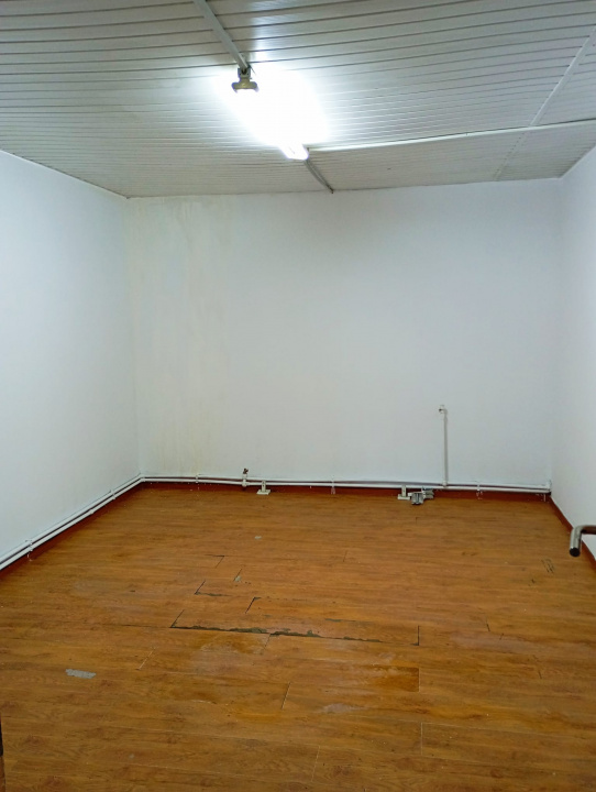 Inchiriez SERVICE AUTO  UTILAT ALEEA FIZICIENILOR CEL MAI BUN PRET