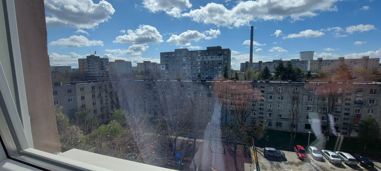 Apartament 3 camere  Aleea Crevedia BERCENI 84000 EURO