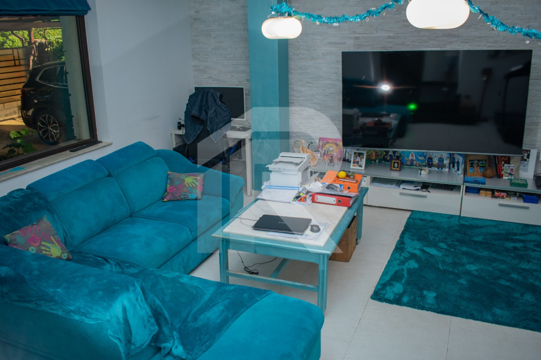 VILA Darza  -350 mp utili \ 700 mp teren\ 6 camere\4 bai - 280000 E negociabil