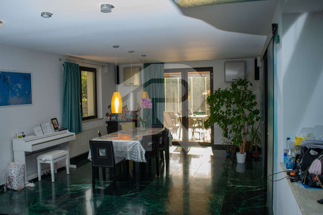 VILA Darza  -350 mp utili \ 700 mp teren\ 6 camere\4 bai - 280000 E negociabil