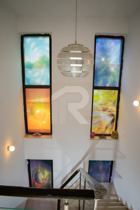 VILA Darza  -350 mp utili \ 700 mp teren\ 6 camere\4 bai - 280000 E negociabil