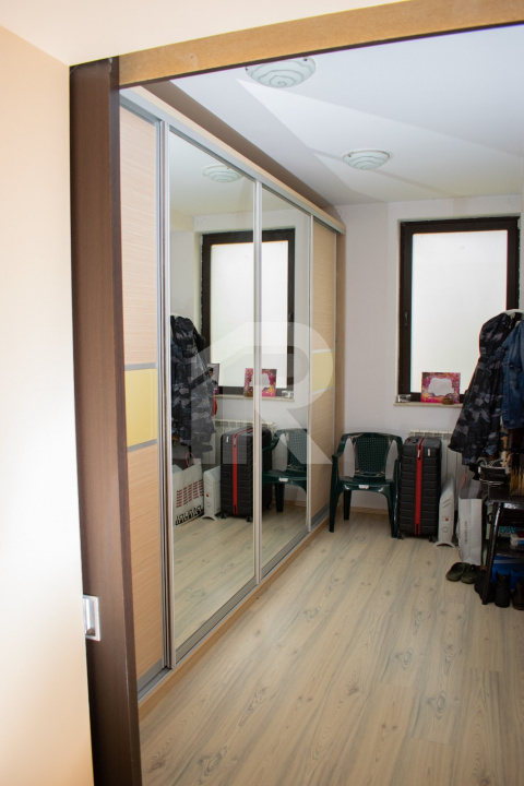 VILA Darza  -350 mp utili \ 700 mp teren\ 6 camere\4 bai - 280000 E negociabil