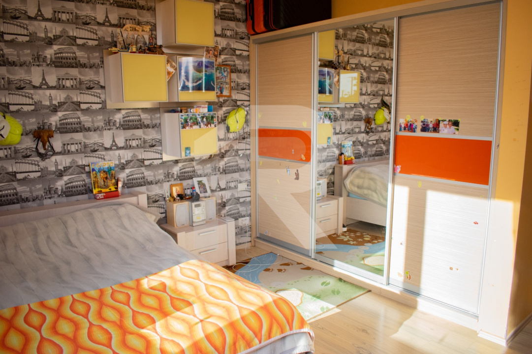 VILA Darza  -350 mp utili \ 700 mp teren\ 6 camere\4 bai - 280000 E negociabil