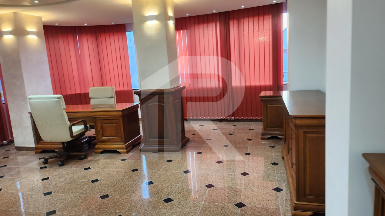 Spațiu premium birouri sau clinică, 2 corpuri, 12 parcări, lift, terasă - 7500 E