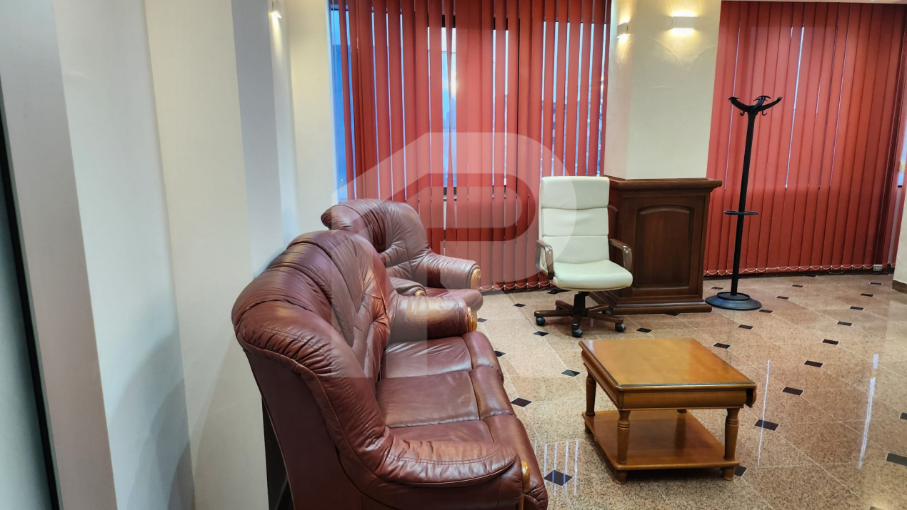 Spațiu premium birouri sau clinică, 2 corpuri, 12 parcări, lift, terasă - 7500 E