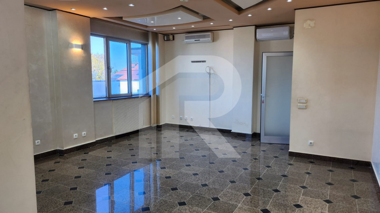 Spațiu premium birouri sau clinică, 2 corpuri, 12 parcări, lift, terasă - 7500 E