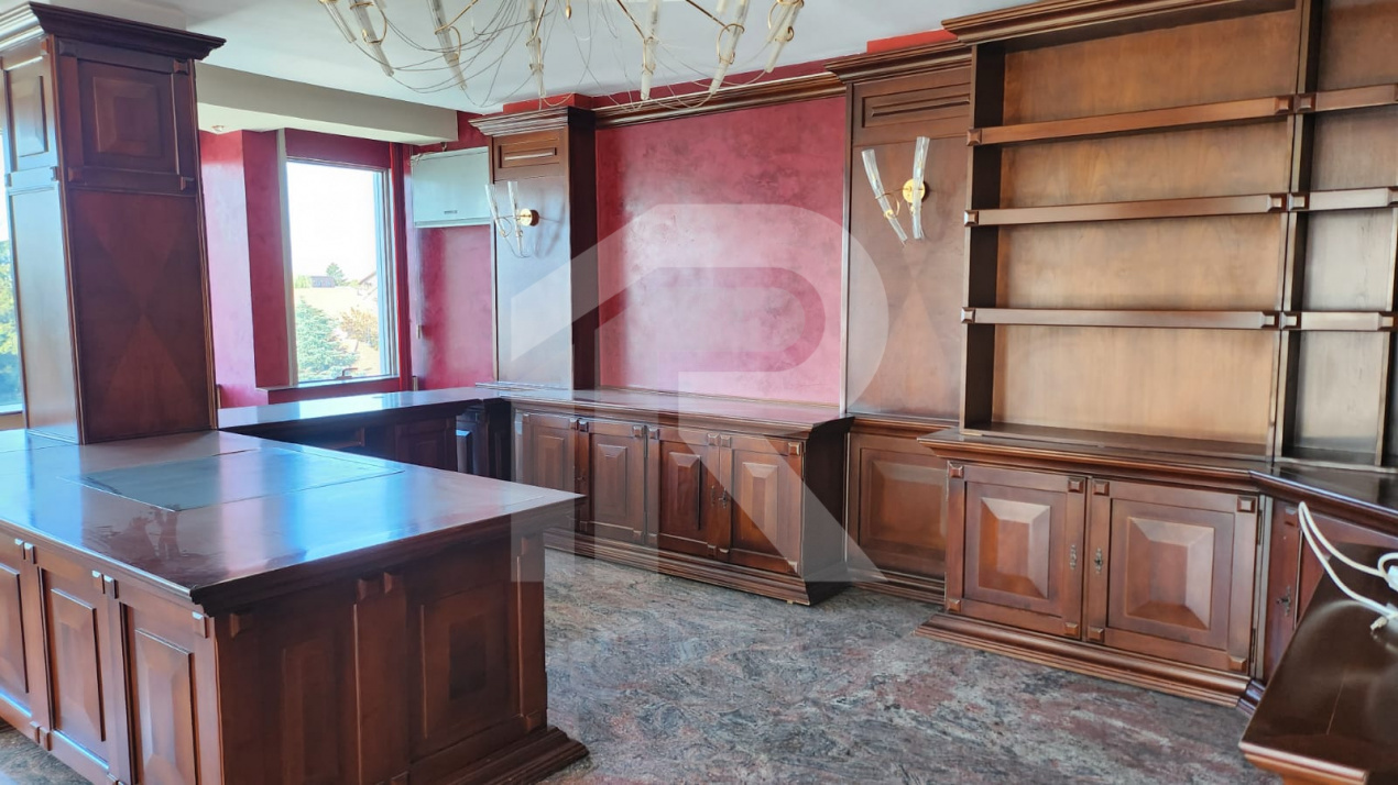 Spațiu premium birouri sau clinică, 2 corpuri, 12 parcări, lift, terasă - 7500 E