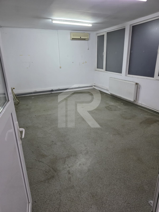 Casa spatioasa 9 camere /320 m utili/singur curte / Scoala Iancului- 444000 Euro