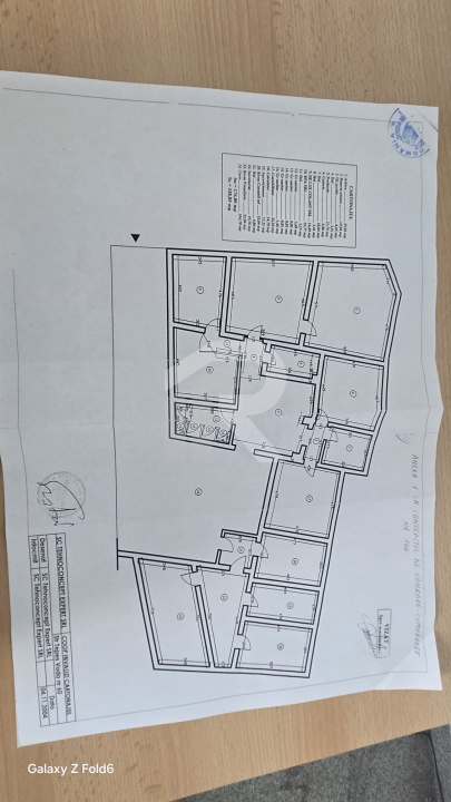 Casa spatioasa 9 camere /320 m utili/singur curte / Scoala Iancului- 444000 Euro