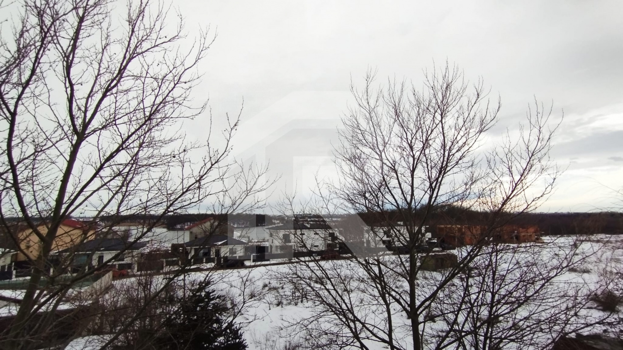 Vila Cernica langa lac - 449000 Euro negociabil