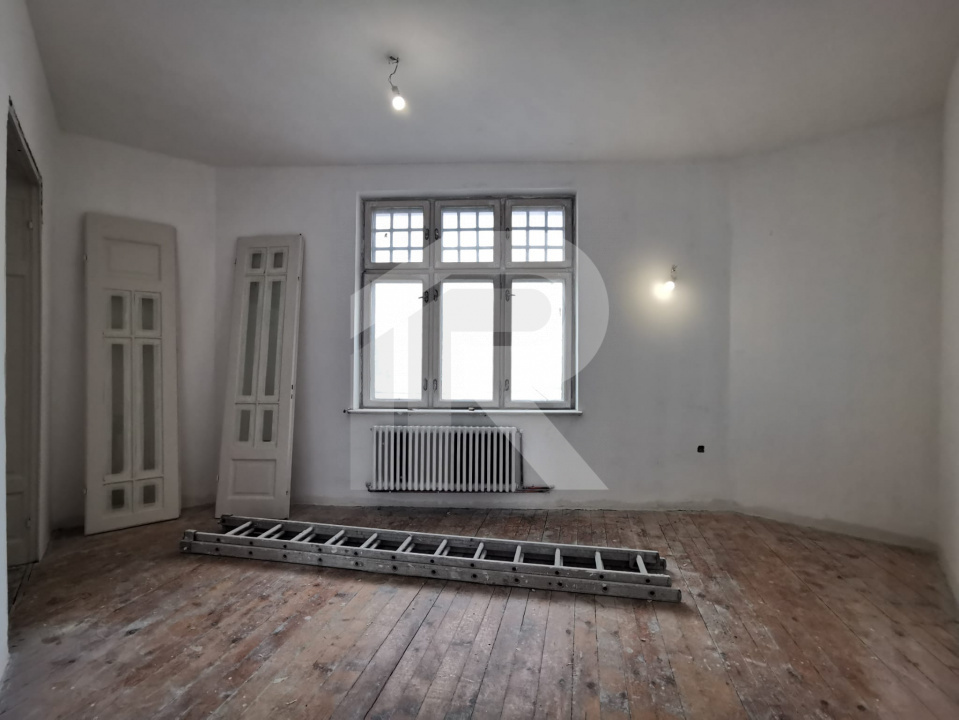 OCAZIE!1!Vila individuala, Bdul Ferdinand 400 mp,  ,200 mp curte libera proprie 