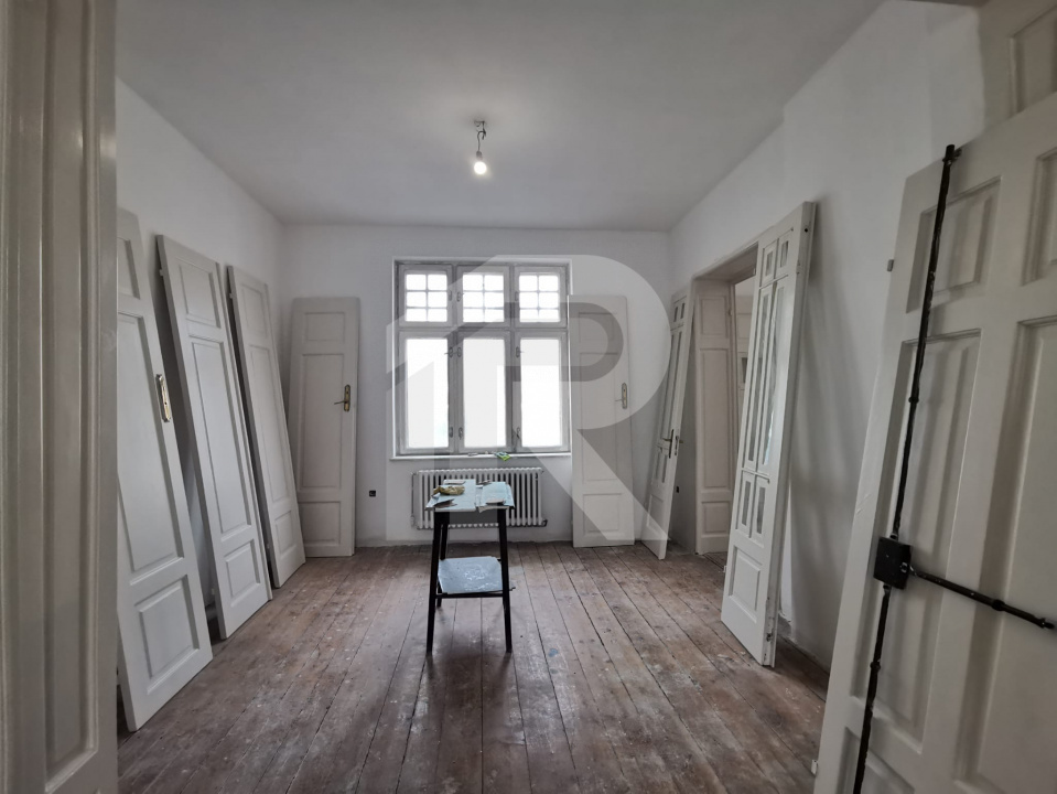 OCAZIE!1!Vila individuala, Bdul Ferdinand 400 mp,  ,200 mp curte libera proprie 