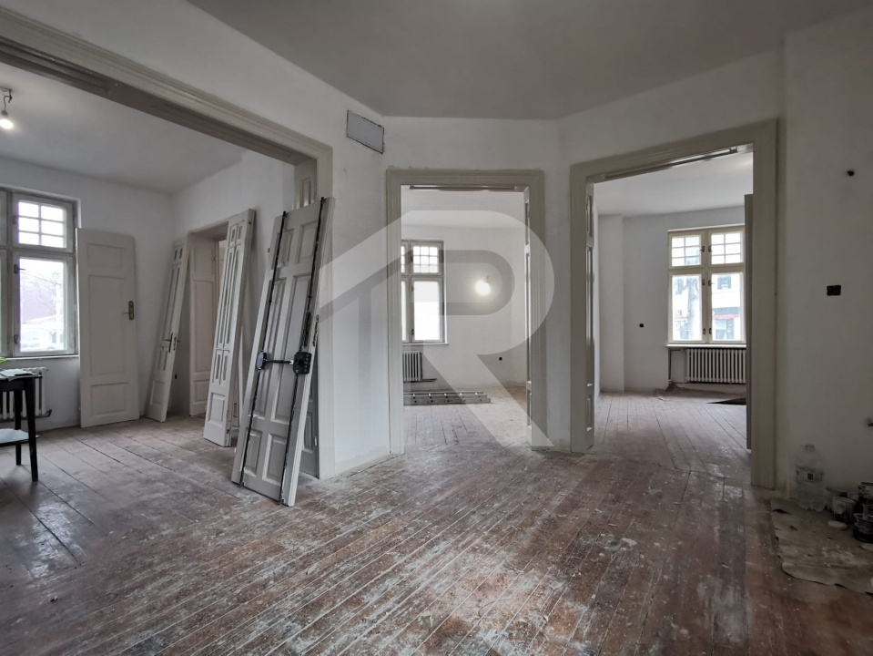 OCAZIE!1!Vila individuala, Bdul Ferdinand 400 mp,  ,200 mp curte libera proprie 