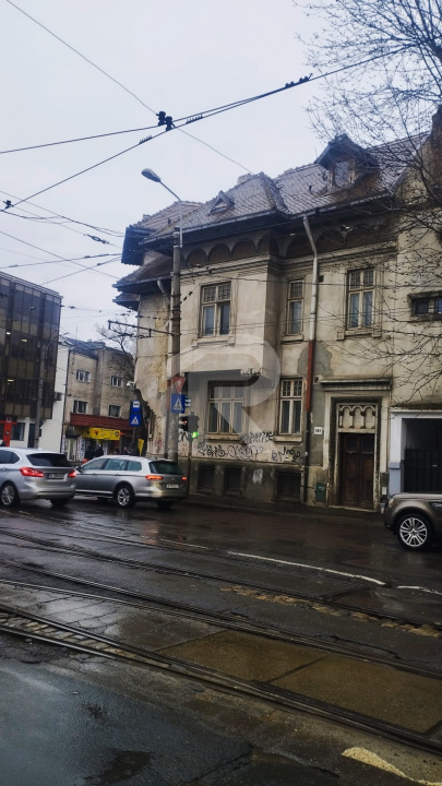 OCAZIE!1!Vila individuala, Bdul Ferdinand 400 mp,  ,200 mp curte libera proprie 