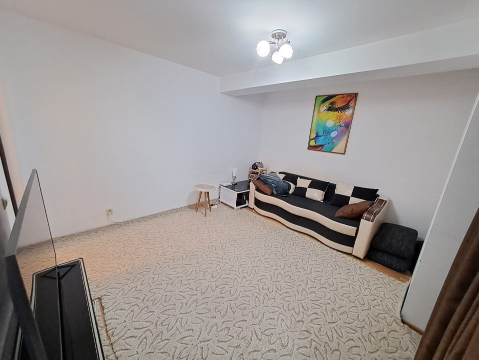 Apartament  2 camere Titan  Auchan Ozana