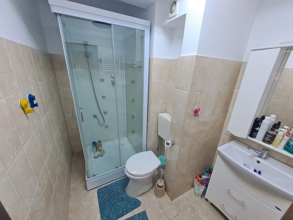 Apartament  2 camere Titan  Auchan Ozana