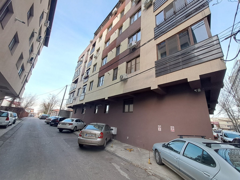 Apartament  2 camere Titan  Auchan Ozana